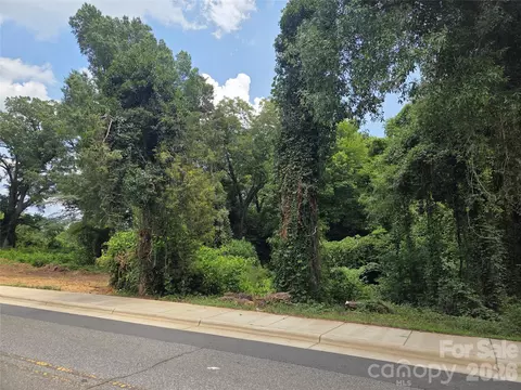 715 Old Charlotte Sw Rd SW, Concord, NC 28027