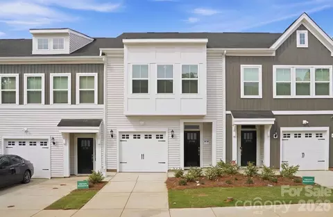 2734 Lehigh Rd, Charlotte, NC 28208