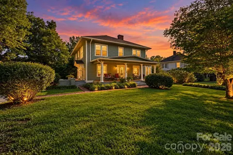 Exterior - 313 E Main St, Morganton, NC 28655 photo 3 of 13