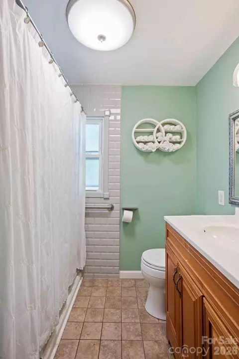 Bath - 313 E Main St, Morganton, NC 28655 photo 2 of 4