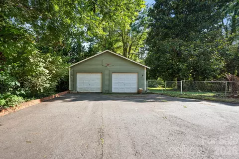 Exterior - 313 E Main St, Morganton, NC 28655 photo 8 of 9