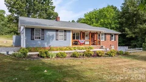 121 Blackhawk Dr, Shelby, NC 28150