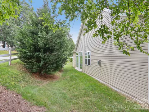 11 Eagle Pointe Way, Flat Rock, NC 28731 photo 39