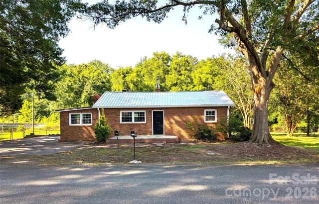 9207 Elgin Dr, Charlotte, NC 28214