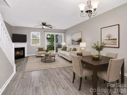 10866 Holly Ridge Blvd, Charlotte, NC 28216