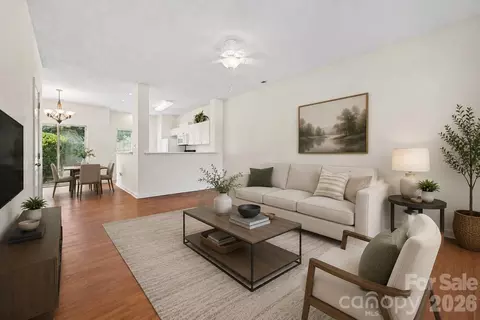 6414 Mallard View Ln, Charlotte, NC 28269