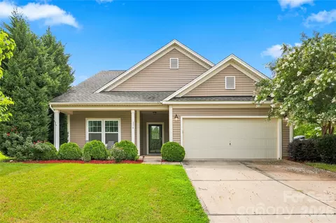 116 Water Ski Dr, Statesville, NC 28677