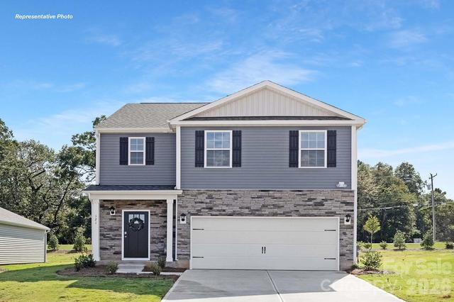 1411 Mammoth Rd, Hickory, NC 28602