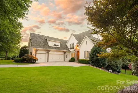 16728 Ashton Oaks Dr, Charlotte, NC 28278