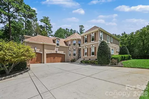 288 Indian Trl, Mooresville, NC 28117
