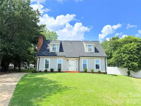 6739 Old Meadow Rd, Charlotte, NC 28227