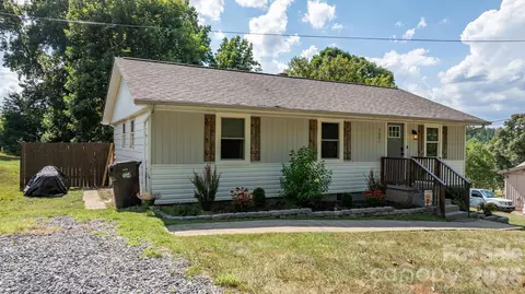 3691 Vantage Heights Cir, Lenoir, NC 28645