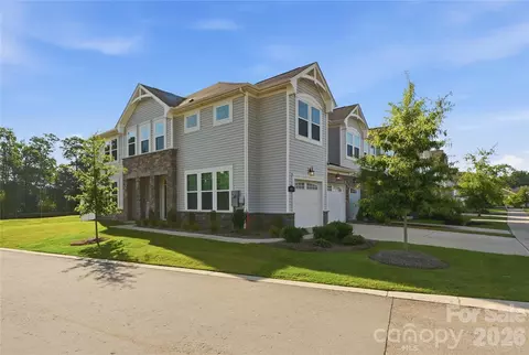 14618 Tamarack Dr, Charlotte, NC 28278