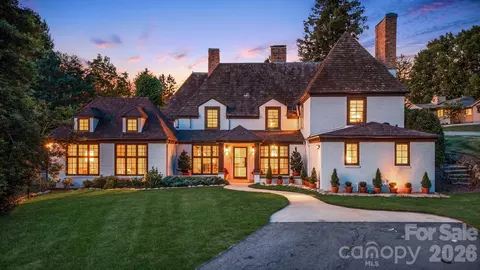 42 Cranford Rd, Asheville, NC 28806