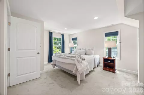 Bedroom - 2 Pine Point Rd, Lake Wylie, SC 29710 photo 2 of 3