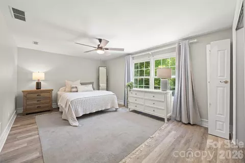 Bedroom - 2 Pine Point Rd, Lake Wylie, SC 29710 photo 3 of 3