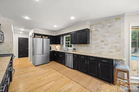 Kitchen - 2 Pine Point Rd, Lake Wylie, SC 29710 photo 1 of 3