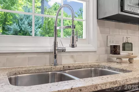 Kitchen - 2 Pine Point Rd, Lake Wylie, SC 29710 photo 3 of 3