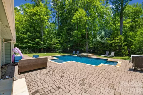 Exterior - 2 Pine Point Rd, Lake Wylie, SC 29710 photo 3 of 13