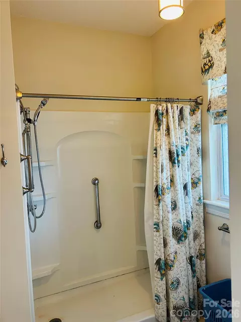 Bath - 6277 Iris Ct, Denver, NC 28037 photo 2 of 2