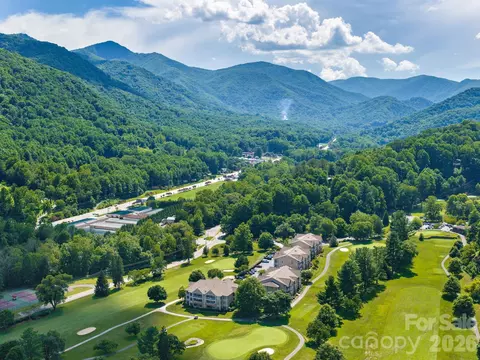 91 Glenview 4043unit Apt 4043 Mountain C Ln #4043 4043 MOUNTAIN C, Maggie Valley, NC 28751