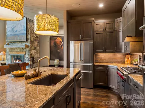 Kitchen - 174 Dancing Wind Ln, Marshall, NC 28753 photo 4 of 5