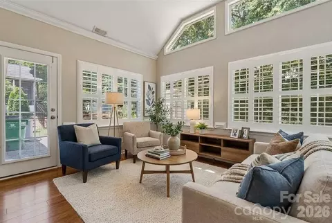 10906 Chamberlain Hall Ct, Charlotte, NC 28277