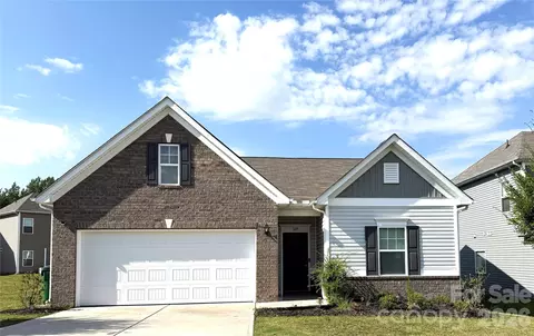 5119 Idared Ct, Charlotte, NC 28215