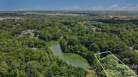 5838 Lake Providence Ln, Charlotte, NC 28277