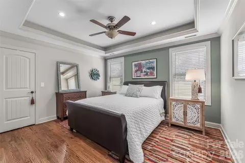 Bedroom - 5895 Bakers Pt, Hickory, NC 28602 photo 4 of 5