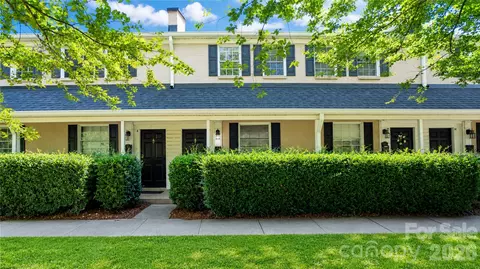 1224 Green Oaks F Ln #F, Charlotte, NC 28205