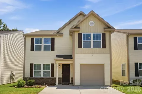 9413 Hanberry Blvd, Charlotte, NC 28213
