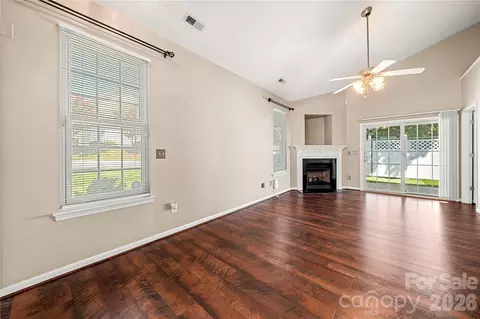 207 Dawn Mist Ln, Fort Mill, SC 29708 photo 4