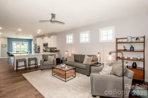 Living - 13331 Caite Ridge Rd, Davidson, NC 28036 photo 2 of 4