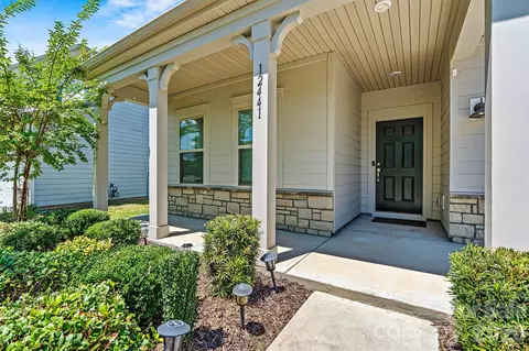 12441 Stoneybrook Station Pkwy, Huntersville, NC 28078