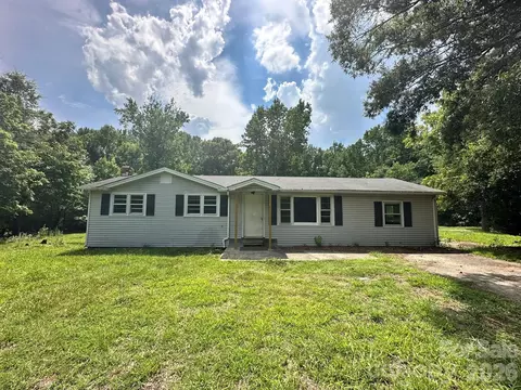 308 Maple Grove Church Rd, Matthews, NC 28104
