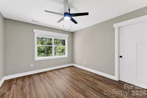 Bedroom - 5005 Oconee Dr, Stanley, NC 28164 photo 4 of 6
