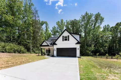 Exterior - 5005 Oconee Dr, Stanley, NC 28164 photo 3 of 7