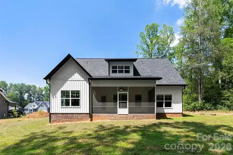 Exterior - 5005 Oconee Dr, Stanley, NC 28164 photo 7 of 7