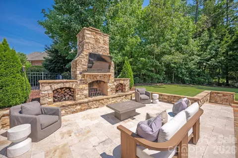 Exterior - 971 Castlewatch Dr, Fort Mill, SC 29708 photo 10 of 12