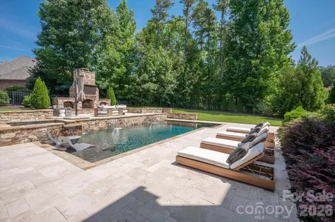 Exterior - 971 Castlewatch Dr, Fort Mill, SC 29708 photo 7 of 12