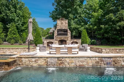 Exterior - 971 Castlewatch Dr, Fort Mill, SC 29708 photo 2 of 12