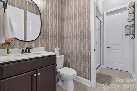 Bath - 971 Castlewatch Dr, Fort Mill, SC 29708 photo 1 of 5