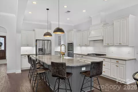 Kitchen - 971 Castlewatch Dr, Fort Mill, SC 29708 photo 3 of 4