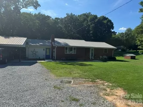 213 E 3rd St, Salisbury, NC 28146