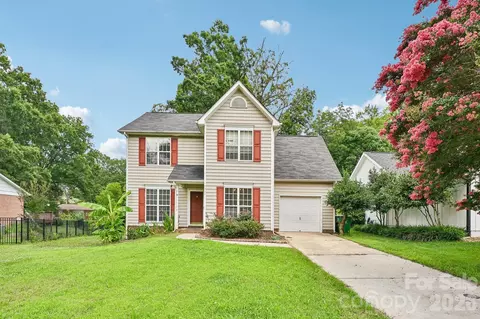 7329 Starvalley Dr, Charlotte, NC 28210