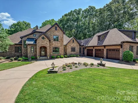 Exterior - 2320 Brawinal Ct, Monroe, NC 28110 photo 3 of 9