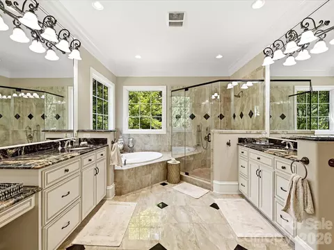 Bath - 2320 Brawinal Ct, Monroe, NC 28110 photo 1 of 5