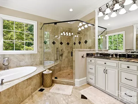 Bath - 2320 Brawinal Ct, Monroe, NC 28110 photo 3 of 5