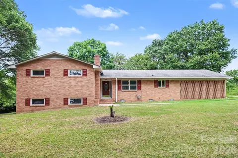 298 Enwood Dr, Charlotte, NC 28214